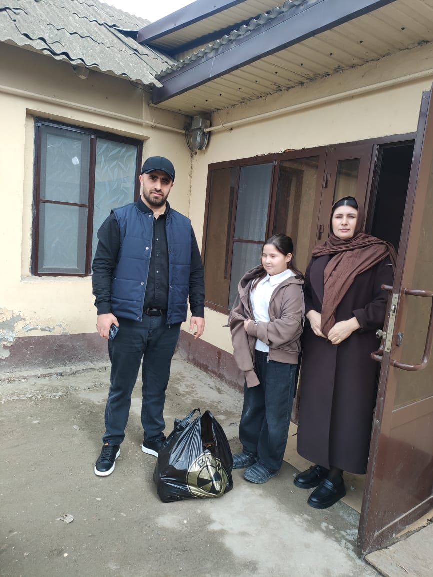 В честь праздника 23 февраля посетили многодетных  вдов участников СВО